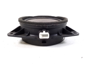 TOYOTA Corola Verso R1 (2004–2009) Tagumise külgukse kõlar 86160-0F030 - 3