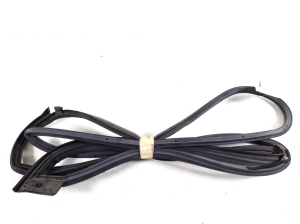 TOYOTA Corola Verso R1 (2004–2009) Esiukse tihenduskumm 67861-0F010 - 2