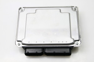 Volkswagen Passat B5 (1997–2005) Motorsteuergerät 038906019KC - 4