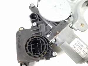 TOYOTA Corola Verso R1 (2004–2009) Aizmugurējo durvju logu pacēlājs 69840-0F020 - 2