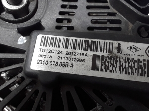 RENAULT Captur (2013–2019) Generaator 231007865R - 2