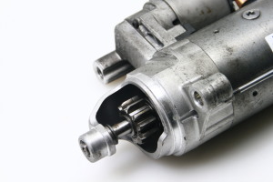 AUDI Q5 (2017–2026) Starter 057911022 - 5