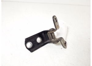   Rear side door lower hinge  - 68780-02060 
