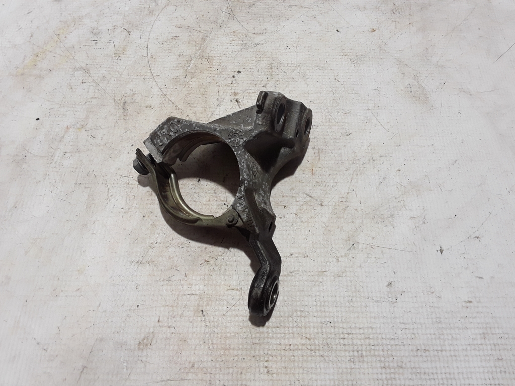 RENAULT Captur 1 generation (2013-2019) Axle Bracket 397744935R 22453783