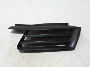  Front bumper lower grille 