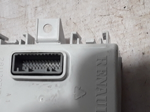 RENAULT Captur (2013–2019) Juhtplokk 283466187R - 2