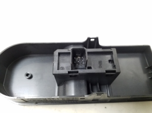 Opel Zafira B (2005–2014) Front door glass switch 13197132 - 6