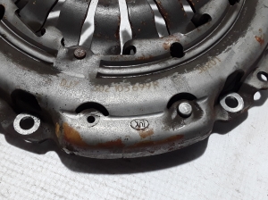 RENAULT Captur (2013–2019) Siduri surveplaat 302103699R - 2