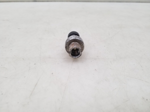 Opel Zafira B (2005–2014) A/C condenser sensor 09131721 - 2