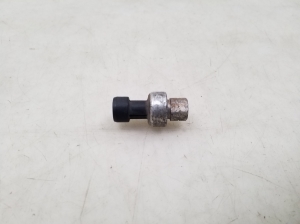 Opel Zafira B (2005–2014) A/C condenser sensor 09131721 - 3
