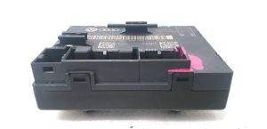  Rear side door control unit 