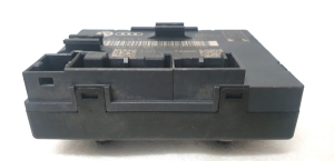  Rear side door control unit 