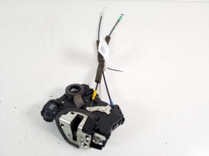 TOYOTA Corola Verso R1 (2004–2009) Front door lock 69040-02152 - 4
