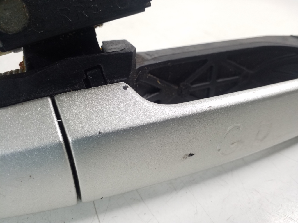 TOYOTA Corola Verso R1 (2004–2009) Rear side door exterior handle and its parts TOYOTA Corola Verso R1 (2004–2009) Rear side door exterior handle and its parts