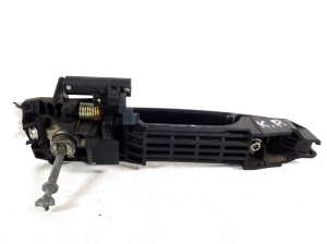 TOYOTA Corola Verso R1 (2004–2009) Front door external opening handle and its details - 2