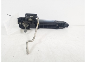 TOYOTA Corola Verso R1 (2004–2009) Front door external opening handle and its details - 2