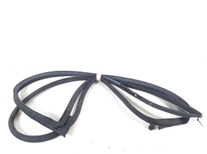 TOYOTA Corola Verso R1 (2004–2009) Esiukse tihenduskumm 67862-0F010 - 2
