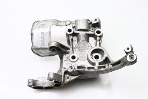 Volkswagen Amarok I (2010–2022) Halter für Klimakompressor 059145169CJ - 4