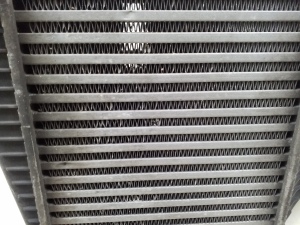 Opel Zafira B (2005–2014) Vahejahuti radiaator 13161078 - 3