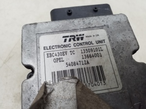 Opel Vectra C (2002–2008) ABS-plokk ja selle osad 09191496 - 7