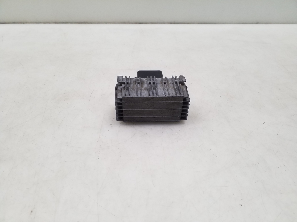 Used Opel Vectra Candle heating relay 09132691