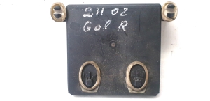  Rear side door control unit 