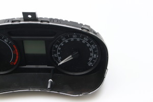 Skoda Fabia MK 2 (2007–2014) Instrument cluster 5J0920901C - 5