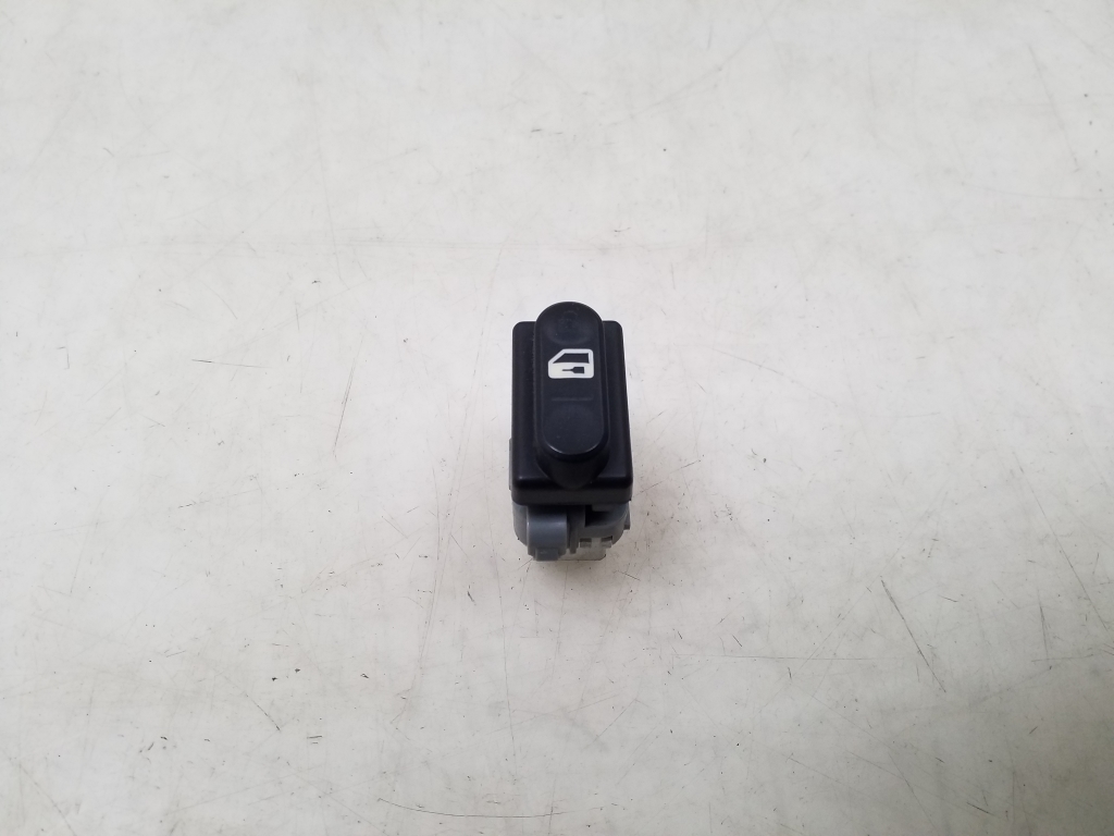 Used NISSAN Qashqai Door lock unlock switch