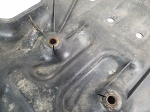 TOYOTA Hilux (2005–2015) Kraftstofftankschutz 77641-0K070 - 3