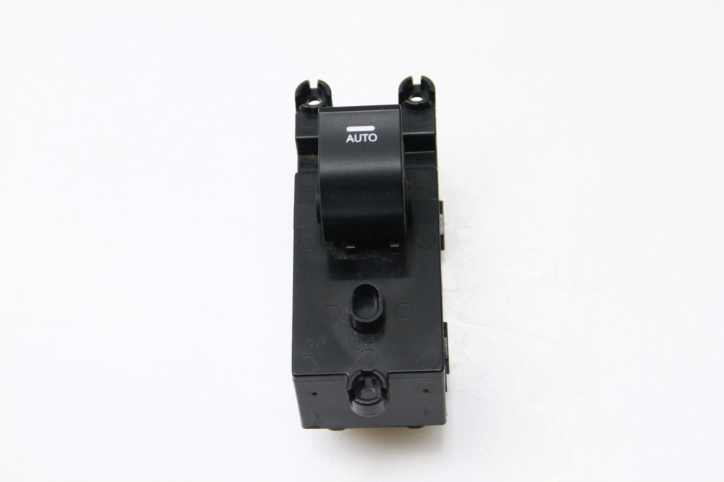 HYUNDAI i40 VF (1 generation) (2011-2020) Rear Right Door Window Control Switch 935803Z050 25208246