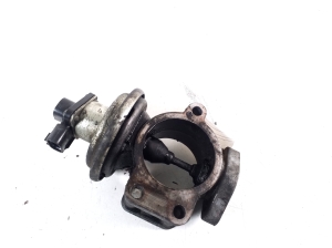  EGR valve 