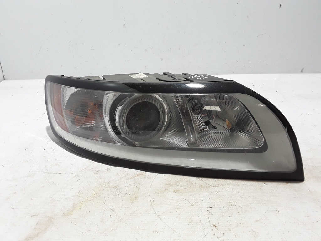 VOLVO V50 1 generation (2003-2012) Front Høyre Frontlykt 31265695 22474112