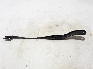 VOLVO V50 (2004–2012) Esiklaasi puhasti hoob 31253996 - 3