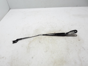VOLVO V50 (2004–2012) Esiklaasi puhasti hoob 31253997 - 2