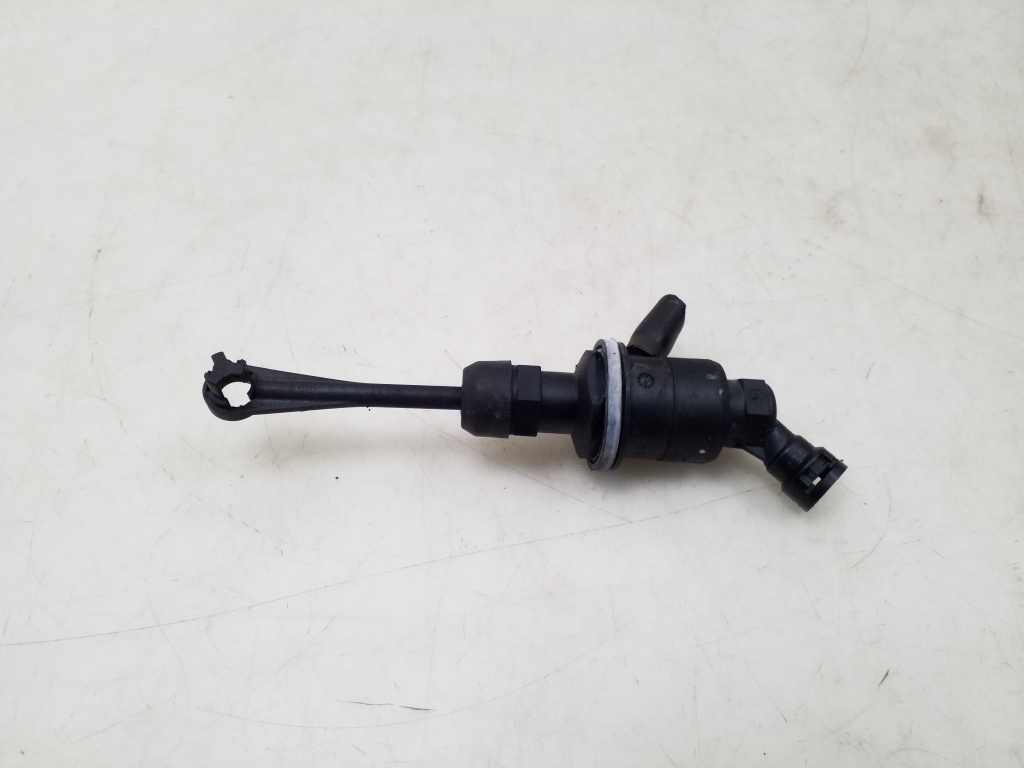 Used NISSAN Qashqai Clutch cylinder working 30610ET000