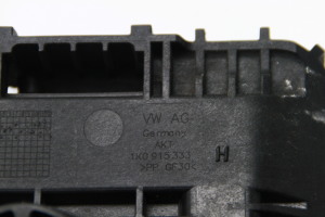 Volkswagen Passat B7 (2010–2014) Akuhoidik 1K0915333H - 3