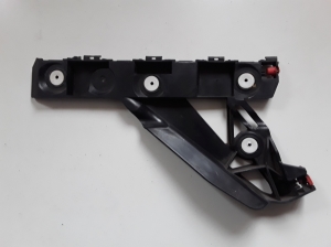  Rear bumper bracket 