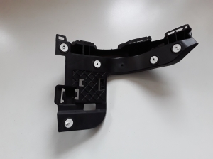  Rear bumper bracket 