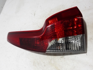  Rear corner lamp 