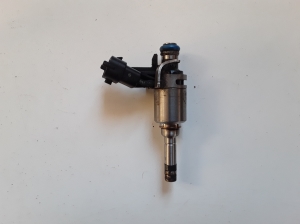  Fuel injector 