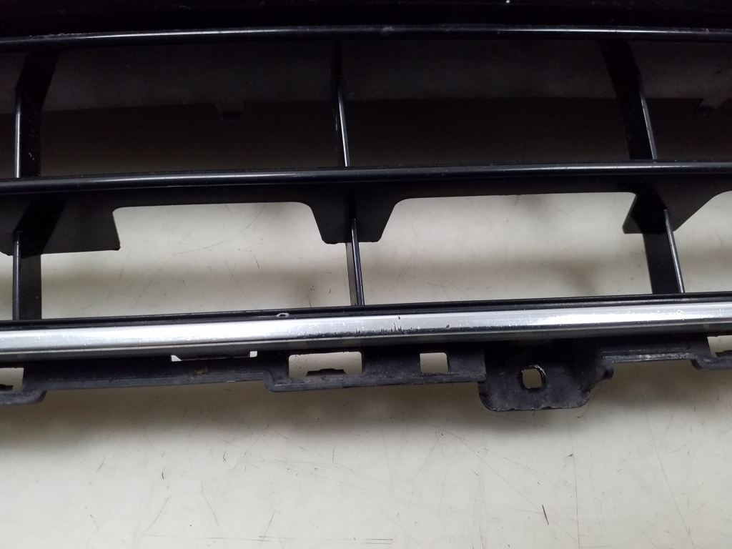 AUDI A4 B8/8K (2011-2016) Front Upper Grill 8K0853651E 24932603