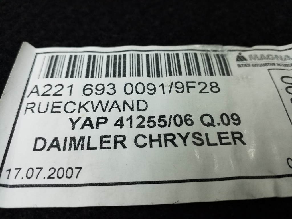 Used Mercedes Benz S-Class Other detail of the trunk interior A2216930091