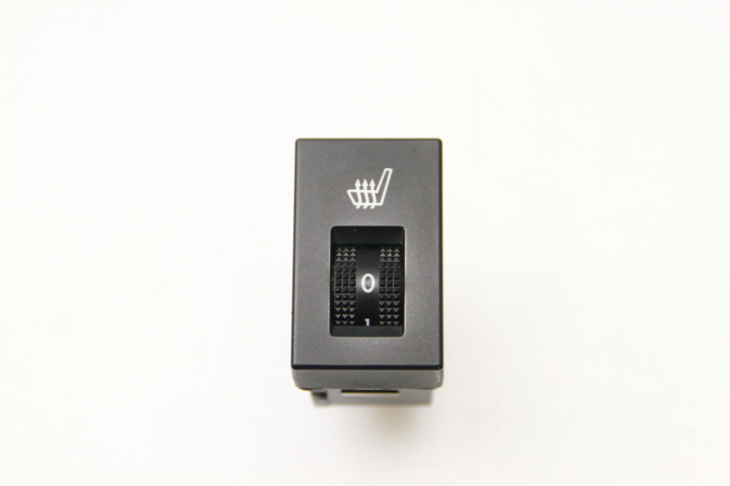 MAZDA 3 BL (2009-2013) Sėdynių šildymo mygtukas BBM366420 25208695