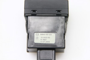 Mazda 3 (2009–2013) Schalter für Sitzheizung BBM366420 - 2