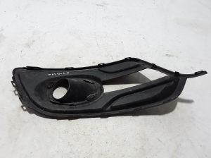  Front bumper fog lamp cover 