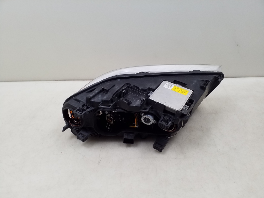 VOLVO V70 3 generation (2007-2020) Front Right Headlight 31214348 24932153