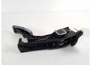 Mercedes Benz R-Class 251 (2006–2017) Accelerator pedal A1643000104 - 2