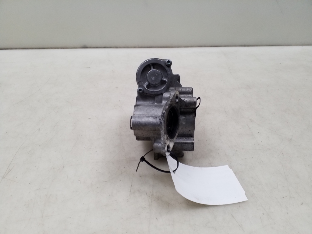 NISSAN Qashqai 2 generation (2013-2023) EGR-ventil 147105543R 24932016