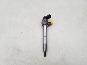  Fuel injector 