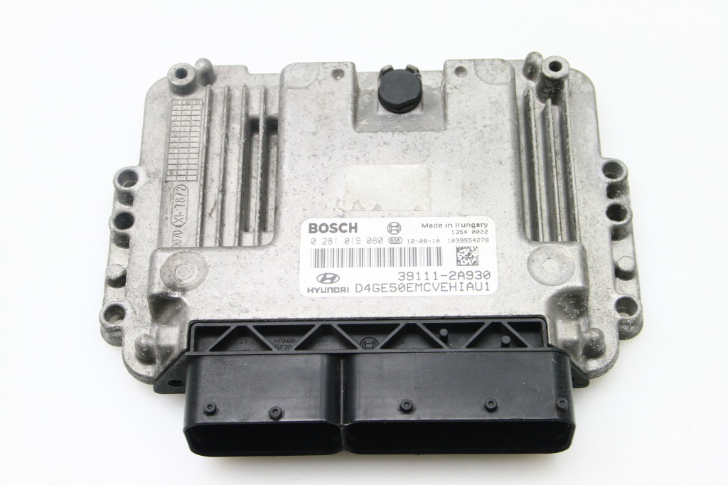 HYUNDAI i30 GD (2 generation) (2012-2017) Engine Control Unit ECU 391112A930 24722613